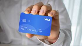 Карта Сбербанк Visa: что это в Бершка